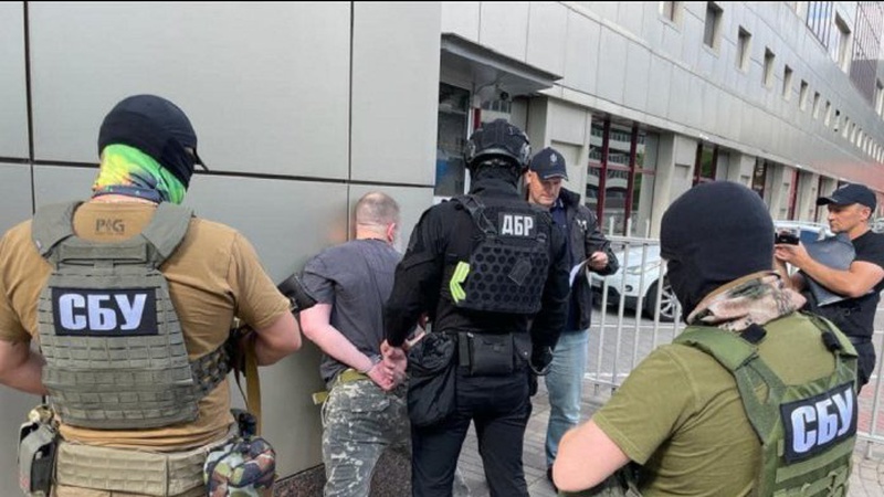 За підозрою в держзраді затримали ексначальника управління СБУ в Криму