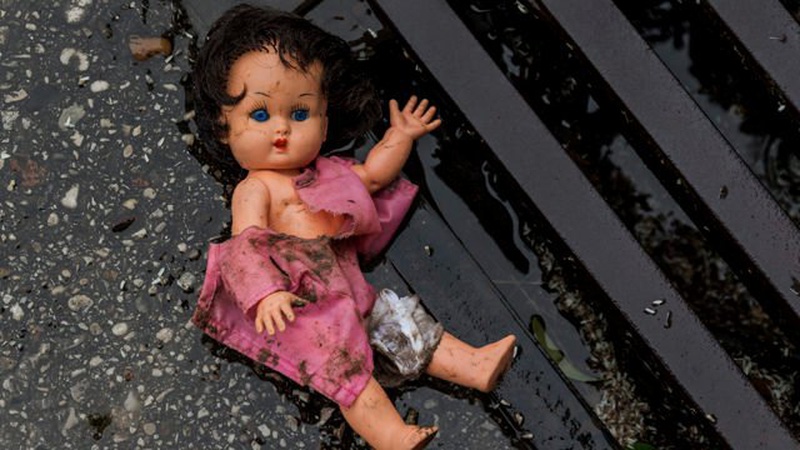 Як живе школярка з Волині, яка народила дитину від 63-річного вітчима. ПОДРОБИЦІ