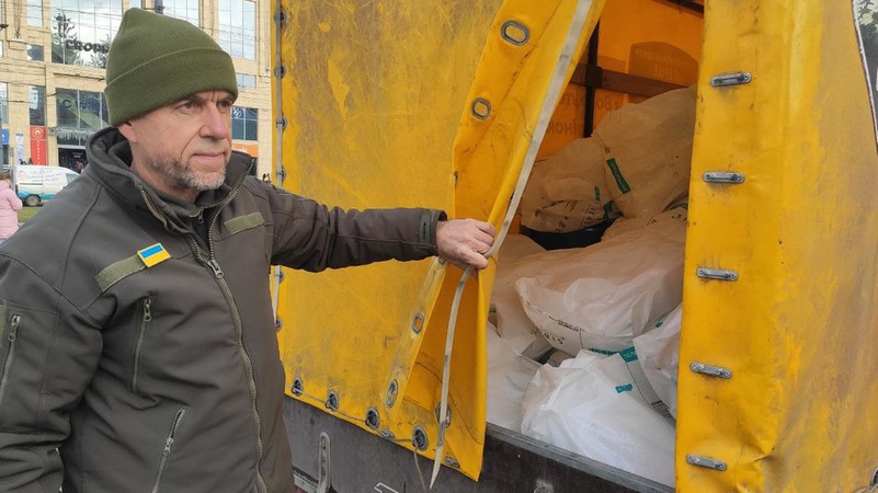 Волонтери з Луцька повезли на передову допомогу бійцям