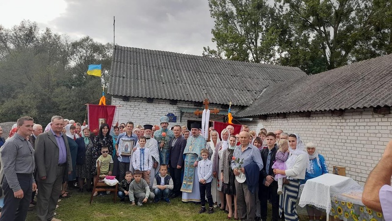 Замість храму був гараж: у селі на Волині вперше за 80 років відзначили престольне свято