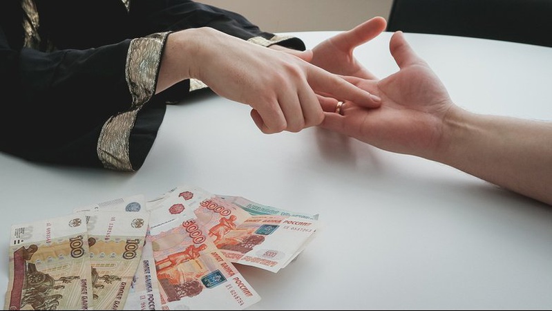 Знімали порчу: на Волині ошукали 35-річну жінку