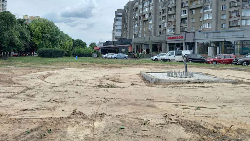 У Луцьку встановлять величезний прапор з підсвічуванням. ФОТО