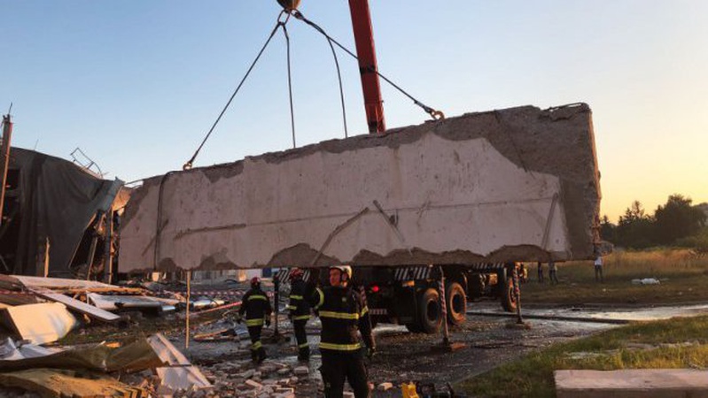 «Не всі пішли в укриття»: що відомо про травмованих та загиблих внаслідок ракетного удару у Луцьку