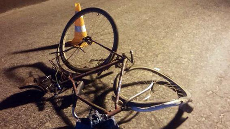 На Волині автомобіль на смерть збив велосипедиста