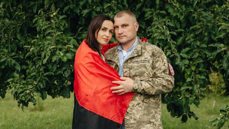 Пішов добровольцем у ЗСУ: спогади дружини про полеглого підполковника з Волині Олександра Смолярчука