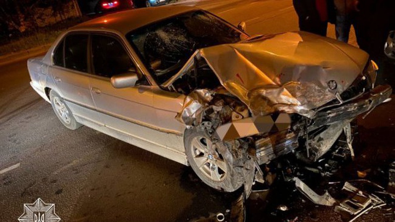 У Луцьку п’яний водій скоїв аварію. ФОТО