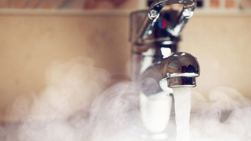 У Луцьку через витік на мережі кілька вулиць тимчасово залишились без гарячої води