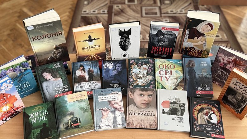 Бібліотеки Луцької громади отримали понад 1 700 нових книг