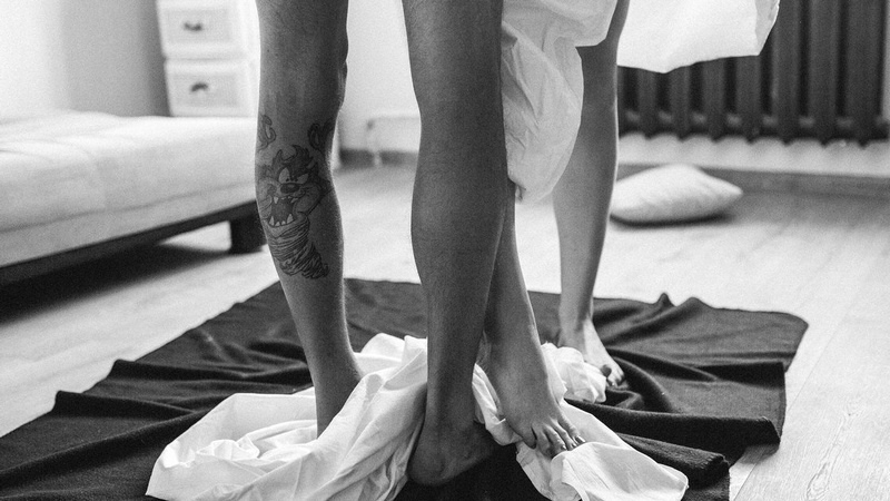 Менеджерку Укрпошти зацькували у мережі за жарт про секс і їжу