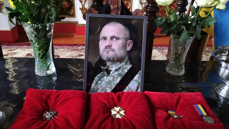 На Волині провели в останню путь героя-кіборга В’ячеслава Зенца. ОНОВЛЕНО