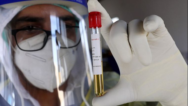 Лікар назвав відмінності між природним і вакцинальним імунітетом від COVID-19