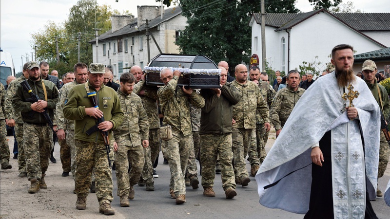 На Волині провели в останню дорогу Героя Віктор Швайка. ФОТО