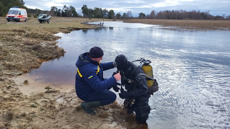 До пошуків зниклої на Камінь-Каширщині Аліни Божко долучились водолази. ФОТО