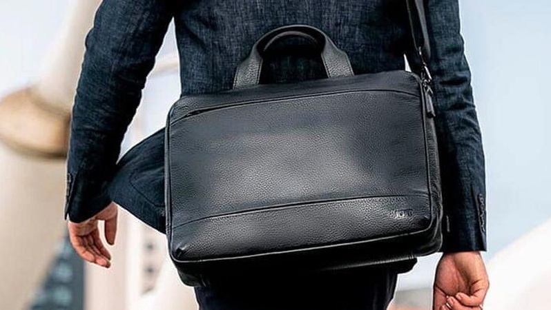 Депутат «забув» задекларувати 42 квартири на Волині