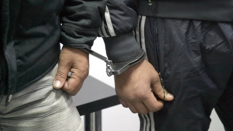 Посадили за ґрати двох волинян, які напали на перехожого і відібрали в нього гроші