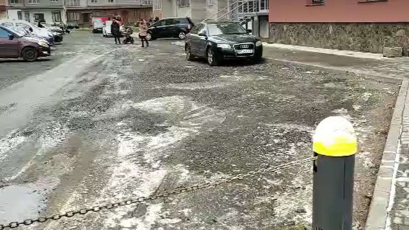 У Луцьку горить багатоповерхівка