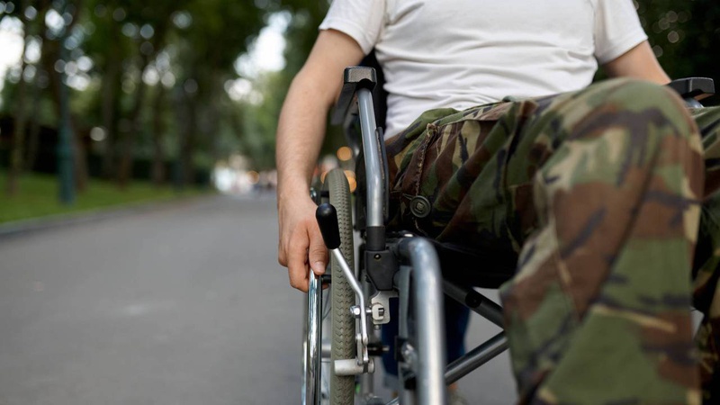 На які виплати може розраховувати військовослужбовець під час лікування чи реабілітації: роз’яснення