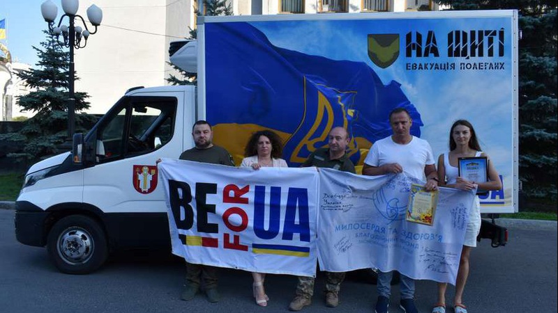 У Луцьку благодійники передали місії «На щиті» нове авто