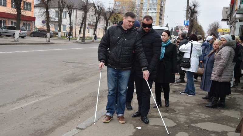 Незрячі потерпають через відсутність звукового оповіщення у луцькому транспорті