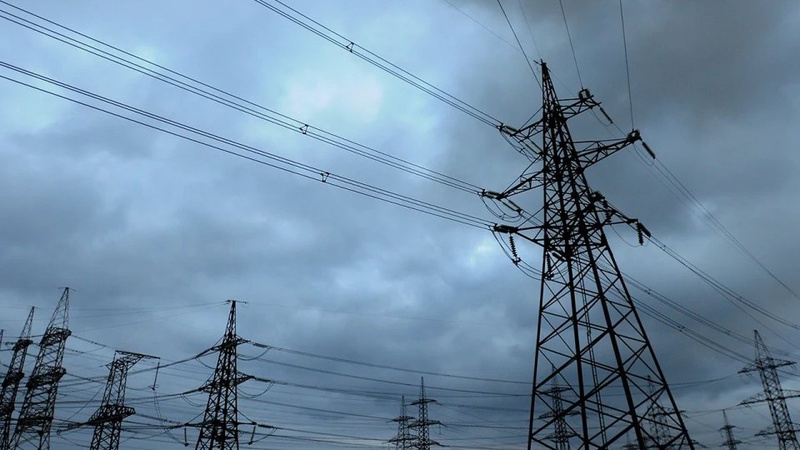 У сусідній з Волинню області збили повітряну ціль, її уламки пошкодили електроопору