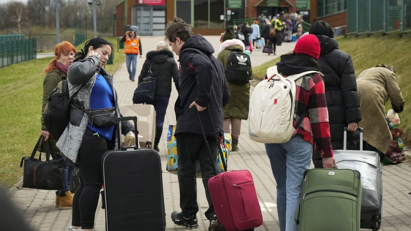Частина біженців у Польщі може втратити прихисток: кого торкнеться