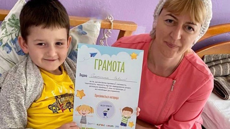 У Нововолинську хлопчик впав з гойдалки та зламав ногу