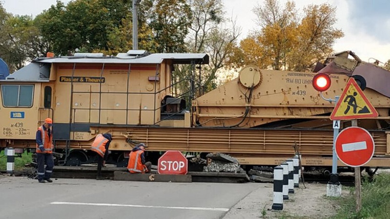 У Рожищі на ремонт закриють залізничний переїзд