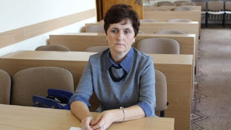 Директорку нововолинського ліцею оштрафували за преміювання родичів