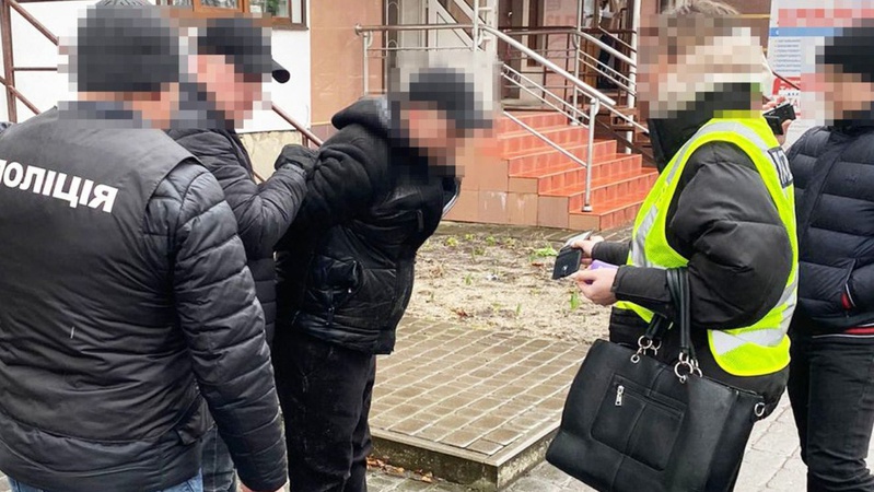 Затримали керівника волинського благодійного фонду, який переправляв ухилянтів через кордон під виглядом волонтерів