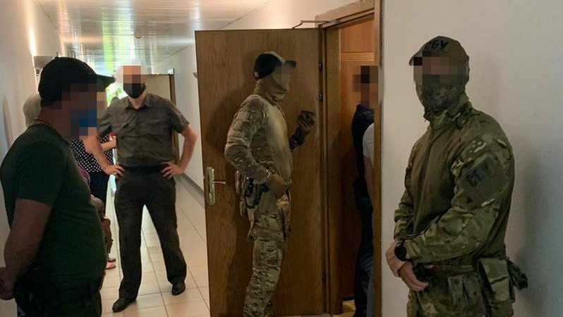 За розкрадання десятків мільйонів гривень посадовці «Укрзалізниці» постануть перед судом