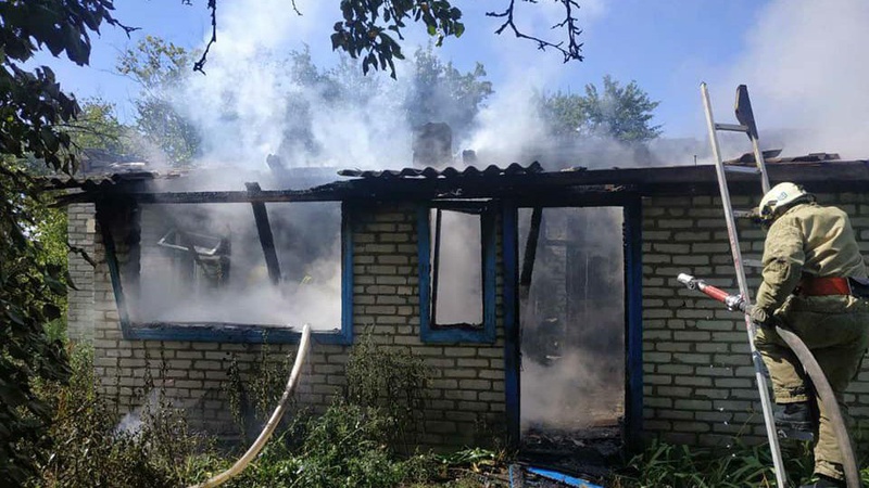 На Волині пожежа знищила господарську будівлю