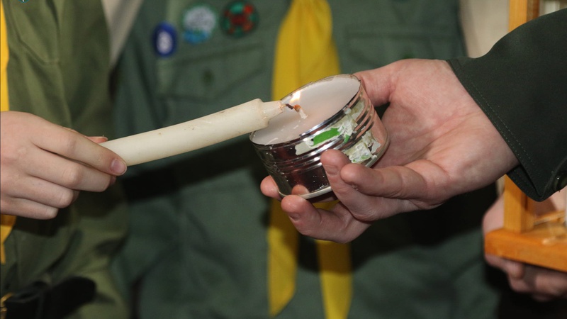 Пластуни передали 14-й ОМБР Вифлеємський вогонь миру