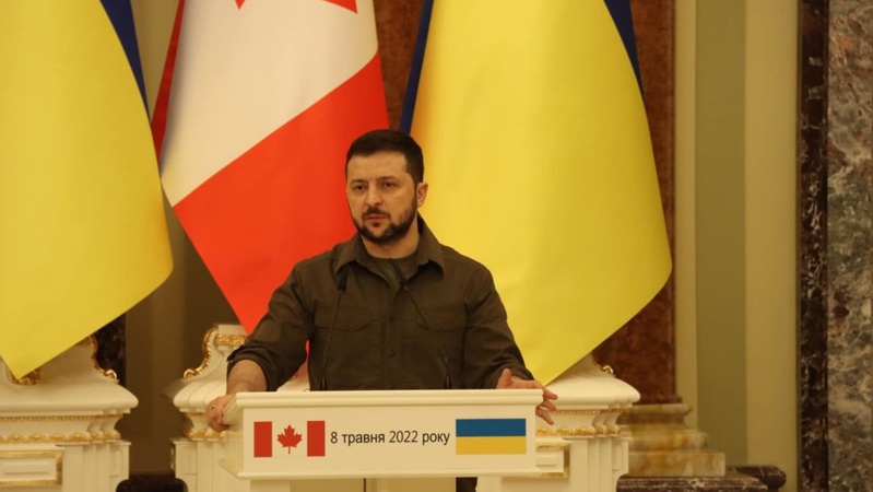 Розблокувати зараз Маріуполь військовим шляхом неможливо, – Зеленський