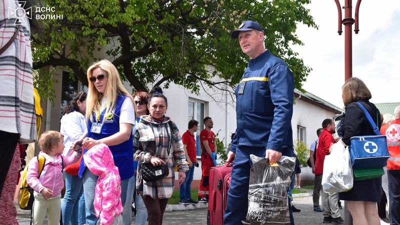 На Волині зустріли третій евакуаційний потяг з Донеччини: прибули ще 13 родин