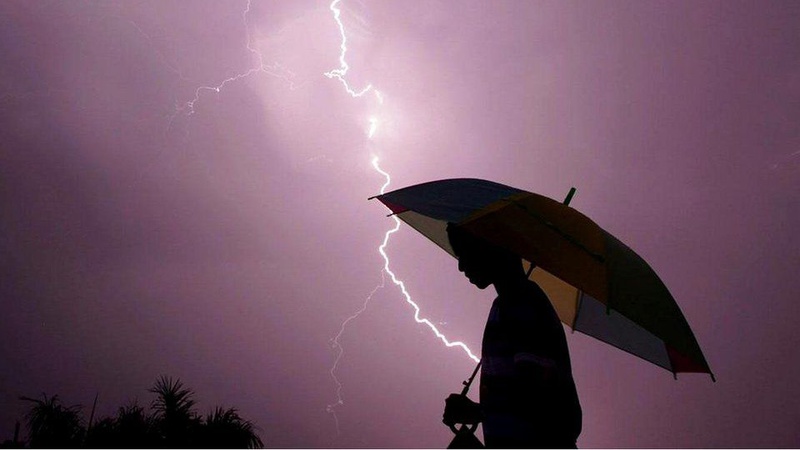 Жовтий рівень небезпеки: якою буде погода у перший день червня