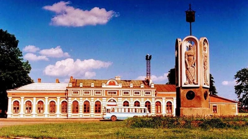 Показали Володимир на ретро-світлинах