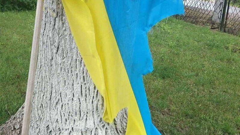 Судитимуть волинянина, який пошматував Державний прапор на залізничній станції