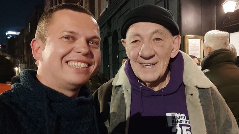 Гендальф не був у Львові: українські ЗМІ купилися на пост бота у фейсбуці