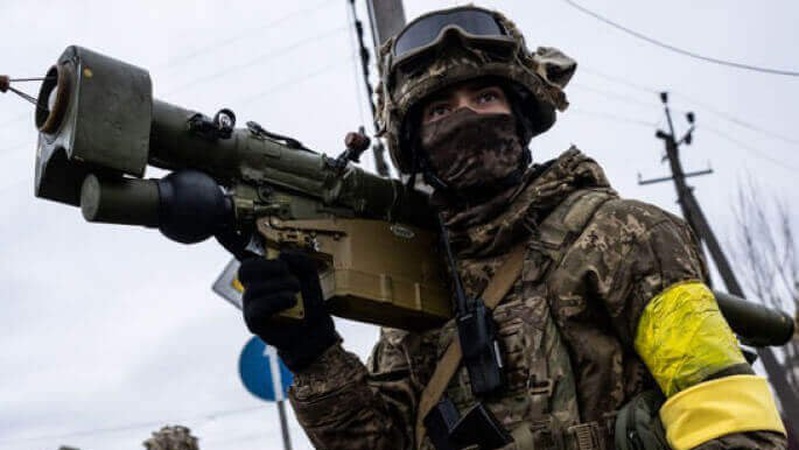 Ворог намагається захопити трасу Бахмут-Лисичанськ – Генштаб