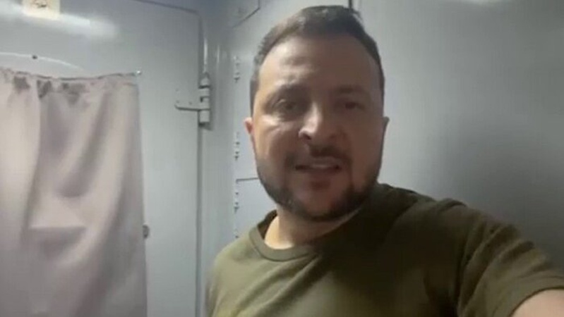 Ще більше зброї для ЗСУ та наближення НАТО: Зеленський із потяга звернувся до українців