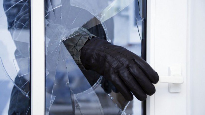 Пенсіонер з Волині обікрав склад підприємства