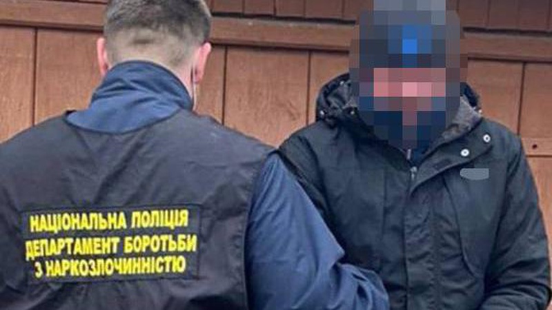 На Волині «на гарячому» спіймали чоловіка з наркотиками