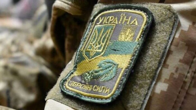 Військові без вищої освіти можуть отримати офіцерські звання: Зеленський підписав закон