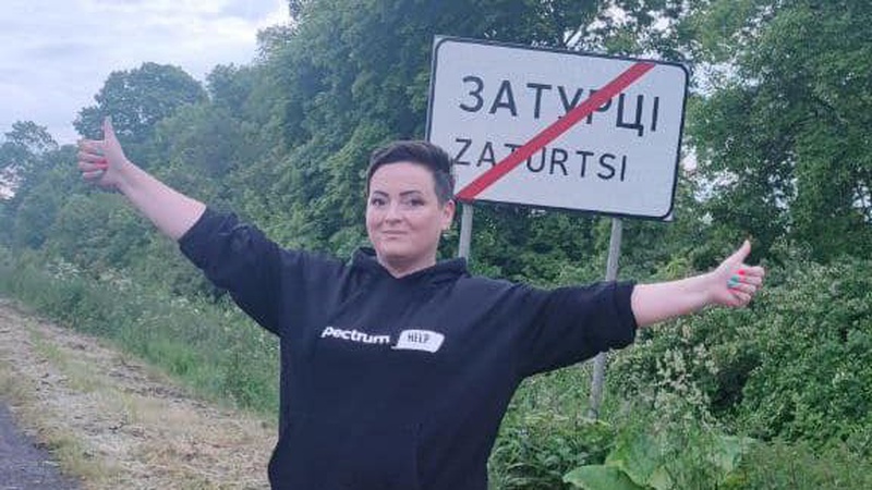 Журналістка з Луцька розпочала піший марафон, щоб зібрати кошти на дрони для ЗСУ