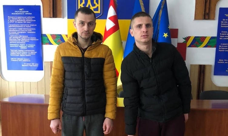 Зробили відомими лучан, які вкрали статую кликуна в центрі міста