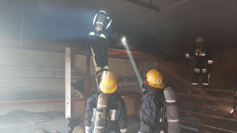 У Луцьку через коротке замикання горіла господарська будівля