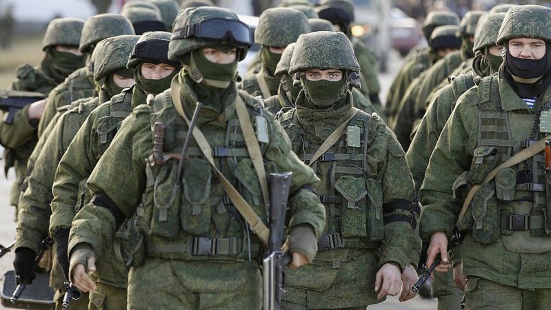 Росіяни платять хабарі, щоб втекти з війни: перехоплення розмови