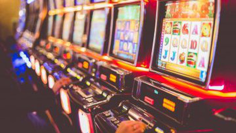 У Луцьку цілодобово працюватимуть заклади з гральними автоматами
