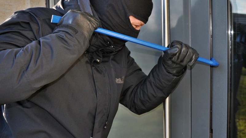 У Струмівці з хати викрали гроші, прикраси та документи