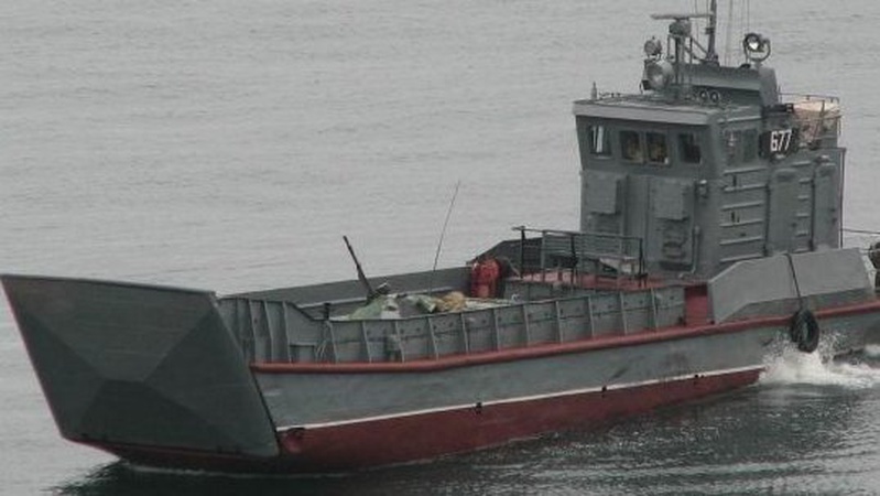 Під Маріуполем підірвався російський катер